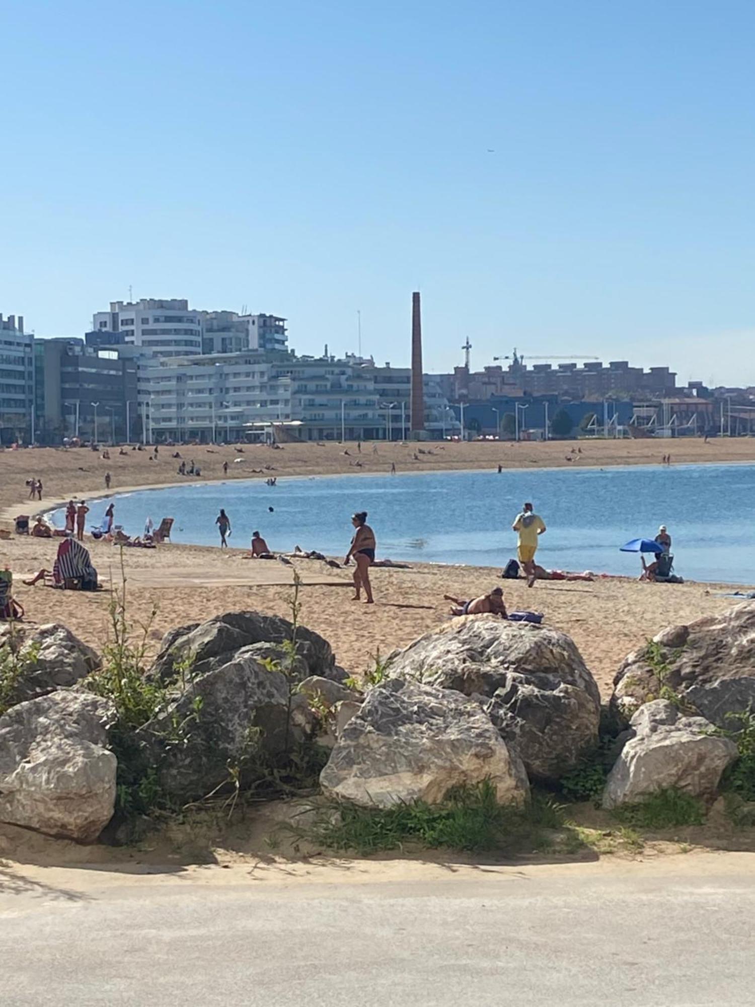 Poniente Beach Gijón Eksteriør billede