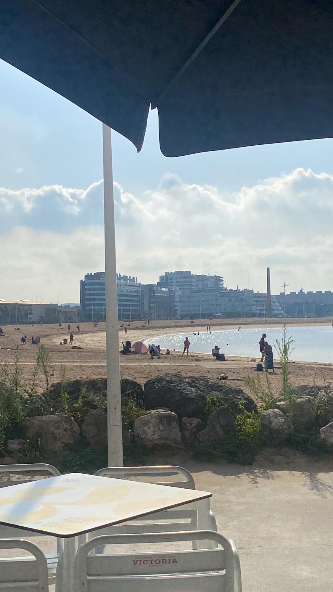 Poniente Beach Gijón Eksteriør billede