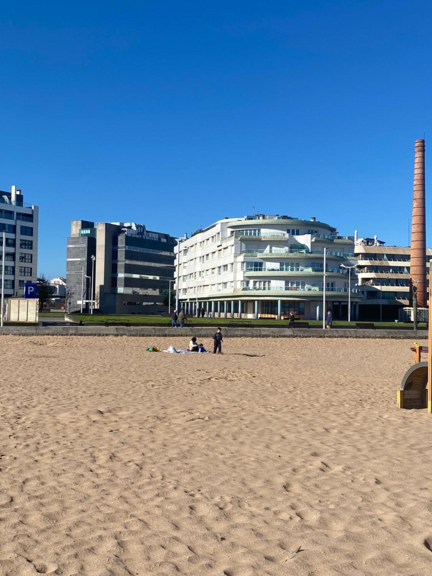 Poniente Beach Gijón Eksteriør billede