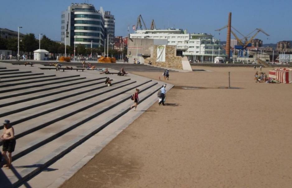 Poniente Beach Gijón Eksteriør billede